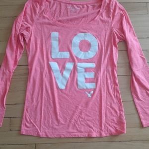 American eagle long sleeve t
